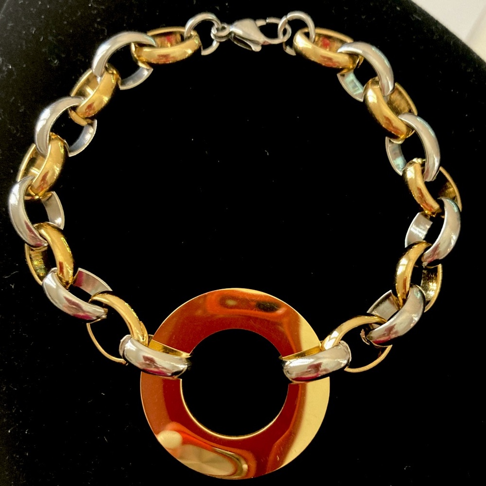 Stainless Steel Gold Plated Chunky Circle Pendant Bracelet